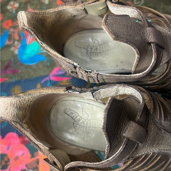 Freebirds by Steven strappy heels - Picture 4 of 9